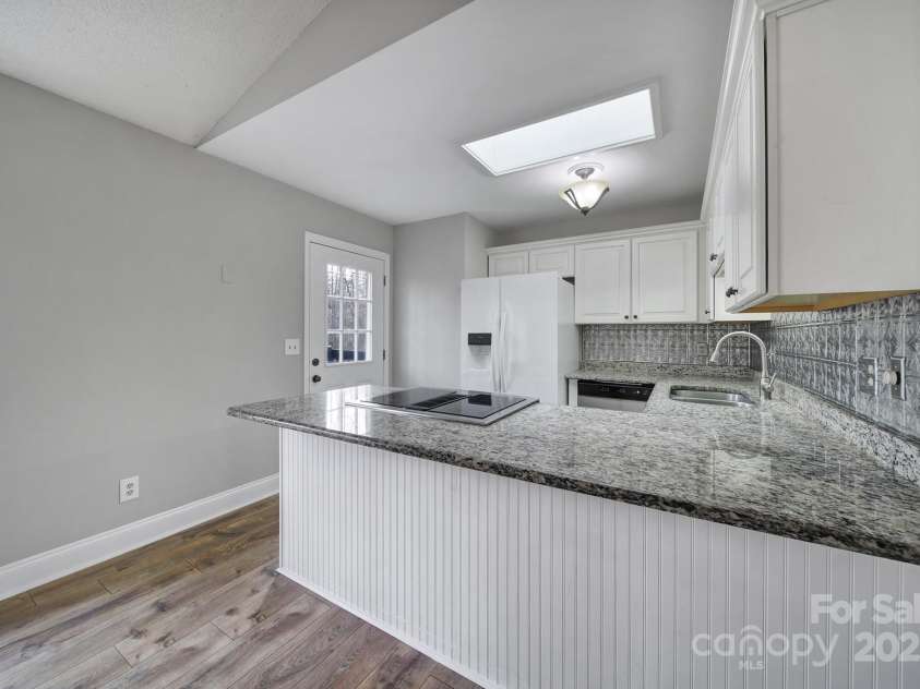 204 Swamp Fox Drive, Fort Mill, SC 29715.  MLS# CAR4215726, YatesRealty ID 4535. 