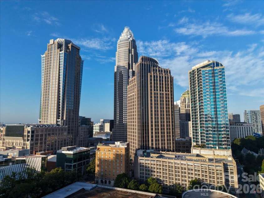 400 Church Street, Charlotte, NC 28202.  MLS# CAR4415061, YatesRealty ID 4535. 