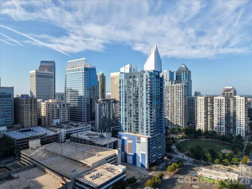 400 Church Street, Charlotte, NC 28202.  MLS# CAR4415061, YatesRealty ID 4535. 