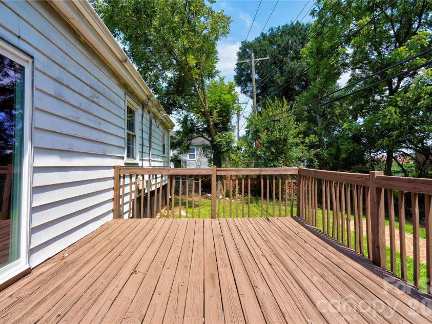 605 Meadowbrook Road, Kings Mountain, NC 28086.  MLS# CAR4415554, YatesRealty ID 45350. Rear Deck