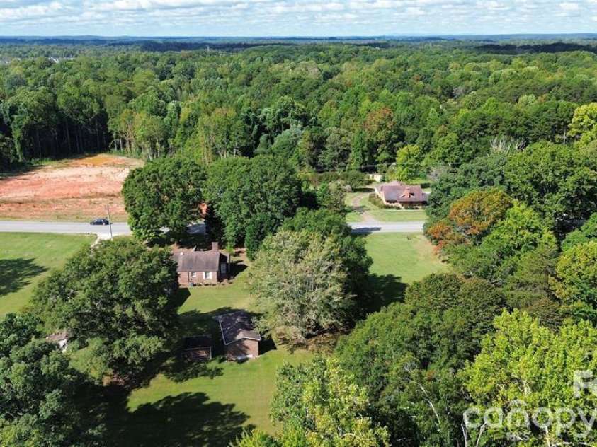 1970 Nc 16 Business Highway, Denver, NC 28037.  MLS# CAR4413058, YatesRealty ID 45352. 