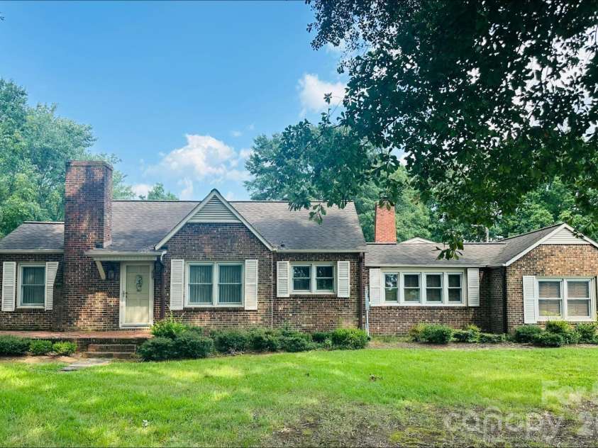 1970 Nc 16 Business Highway, Denver, NC 28037.  MLS# CAR4413058, YatesRealty ID 45352. 