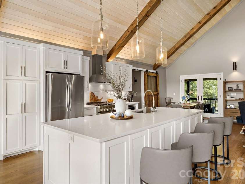 6521 Lake James Road, Marion, NC 28752.  MLS# CAR4414522, YatesRealty ID 45357. 