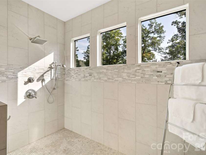 6521 Lake James Road, Marion, NC 28752.  MLS# CAR4414522, YatesRealty ID 45357. 