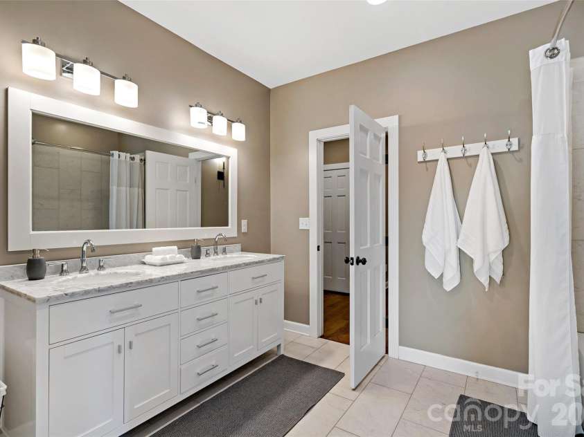 6521 Lake James Road, Marion, NC 28752.  MLS# CAR4414522, YatesRealty ID 45357. 