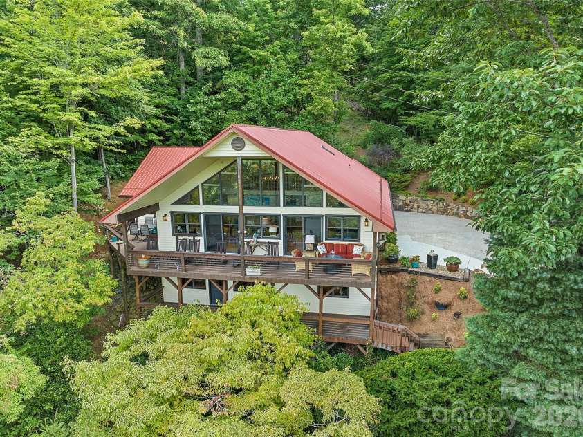 509 Deer Creek Trail, Maggie Valley, NC 28751.  MLS# CAR4408706, YatesRealty ID 45359. 