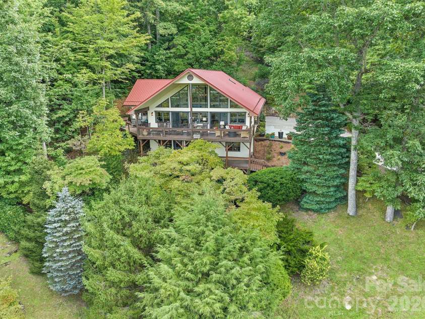 509 Deer Creek Trail, Maggie Valley, NC 28751.  MLS# CAR4408706, YatesRealty ID 45359. 