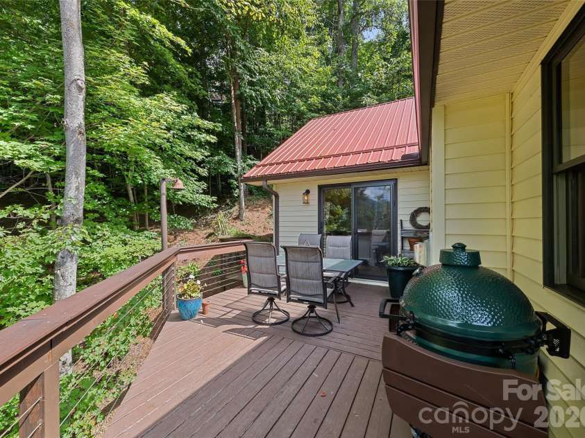 509 Deer Creek Trail, Maggie Valley, NC 28751.  MLS# CAR4408706, YatesRealty ID 45359. 