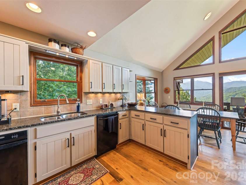 509 Deer Creek Trail, Maggie Valley, NC 28751.  MLS# CAR4408706, YatesRealty ID 45359. 