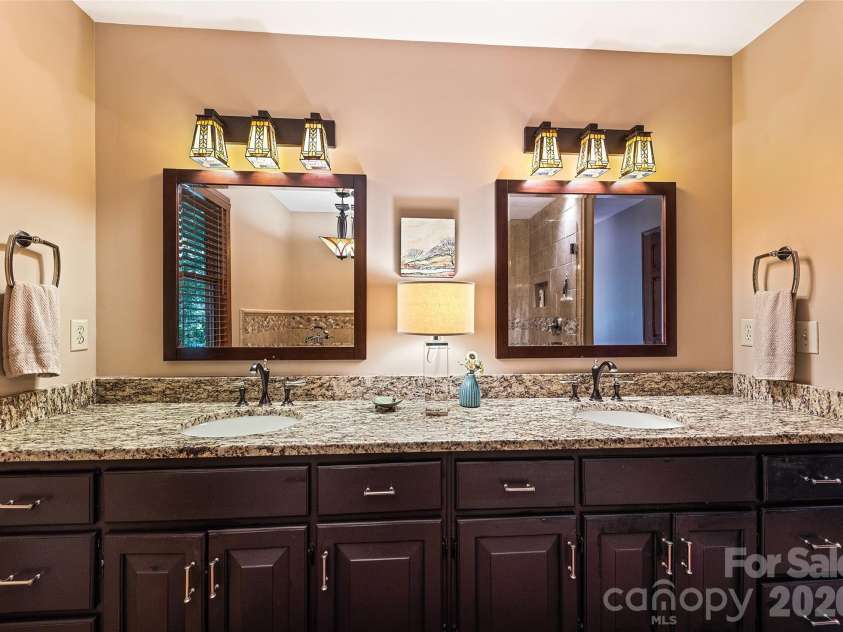 509 Deer Creek Trail, Maggie Valley, NC 28751.  MLS# CAR4408706, YatesRealty ID 45359. 