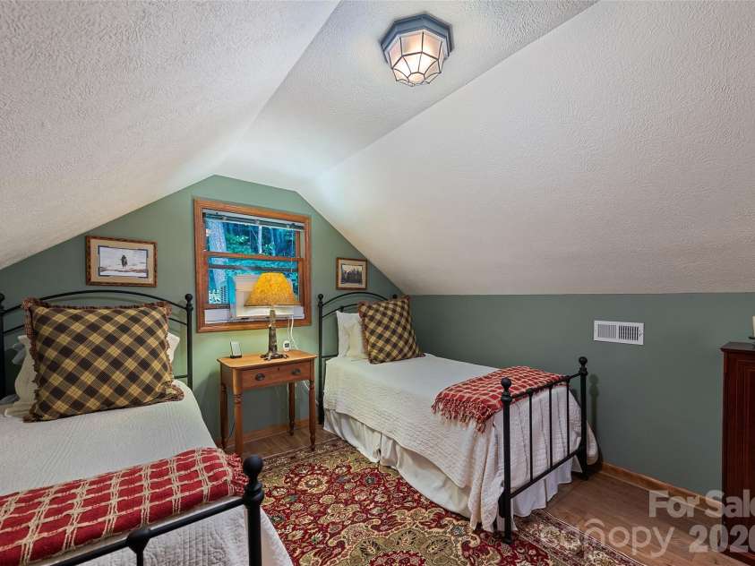509 Deer Creek Trail, Maggie Valley, NC 28751.  MLS# CAR4408706, YatesRealty ID 45359. 
