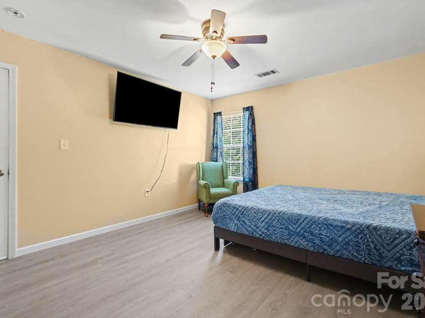 2044 Grimley Lane, Fort Mill, SC 29707.  MLS# CAR4336162, YatesRealty ID 4536. 