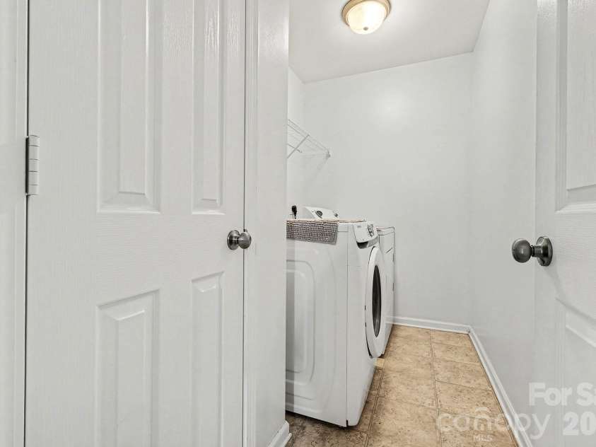 2044 Grimley Lane, Fort Mill, SC 29707.  MLS# CAR4336162, YatesRealty ID 4536. 