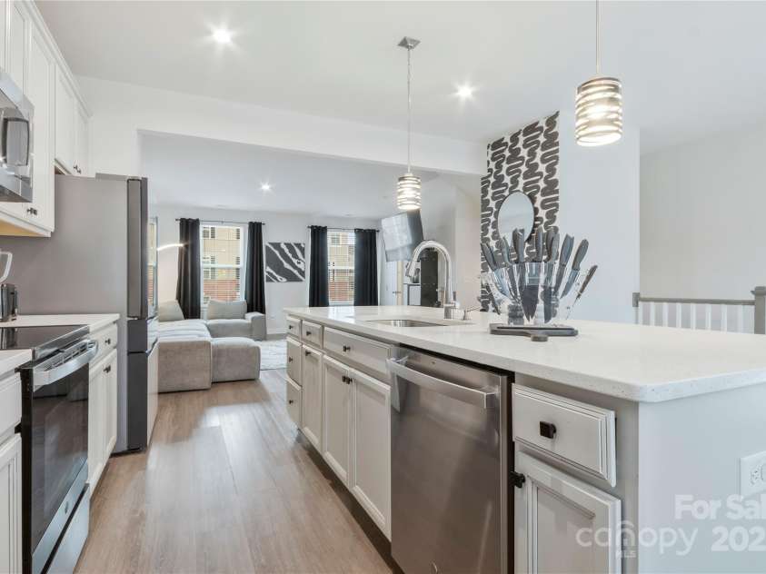 2175 Autumn Cyprus Avenue, Gastonia, NC 28054.  MLS# CAR4231844, YatesRealty ID 4536. 