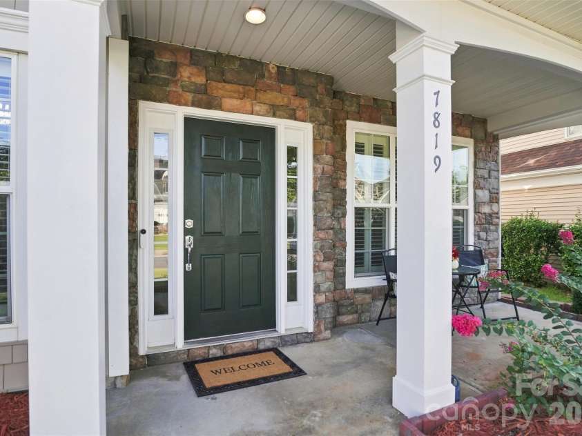 7819 Lamington Drive, Fort Mill, SC 29707.  MLS# CAR4408281, YatesRealty ID 45365. 