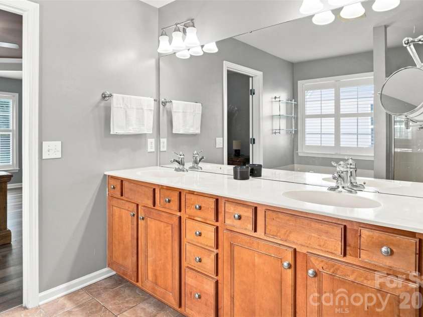 7819 Lamington Drive, Fort Mill, SC 29707.  MLS# CAR4408281, YatesRealty ID 45365. 