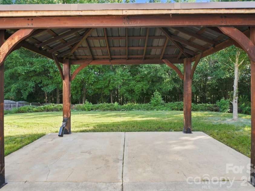 7819 Lamington Drive, Fort Mill, SC 29707.  MLS# CAR4408281, YatesRealty ID 45365. 