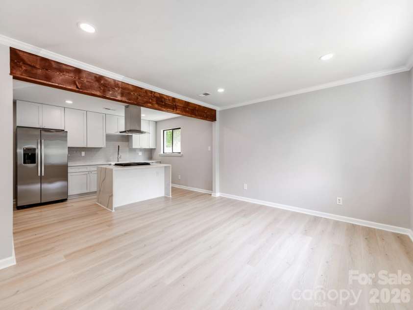 4925 Springview Road, Charlotte, NC 28213.  MLS# CAR4411619, YatesRealty ID 45366. Beautiful Architectural Beam