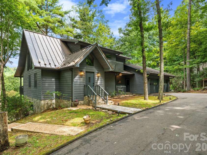 383 Bear Ridge Trail, Fleetwood, NC 28626.  MLS# CAR4415801, YatesRealty ID 45367. 
