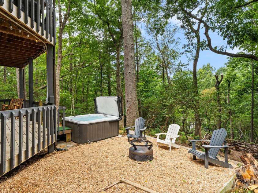 383 Bear Ridge Trail, Fleetwood, NC 28626.  MLS# CAR4415801, YatesRealty ID 45367. 