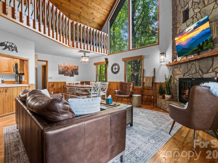 383 Bear Ridge Trail, Fleetwood, NC 28626.  MLS# CAR4415801, YatesRealty ID 45367. 