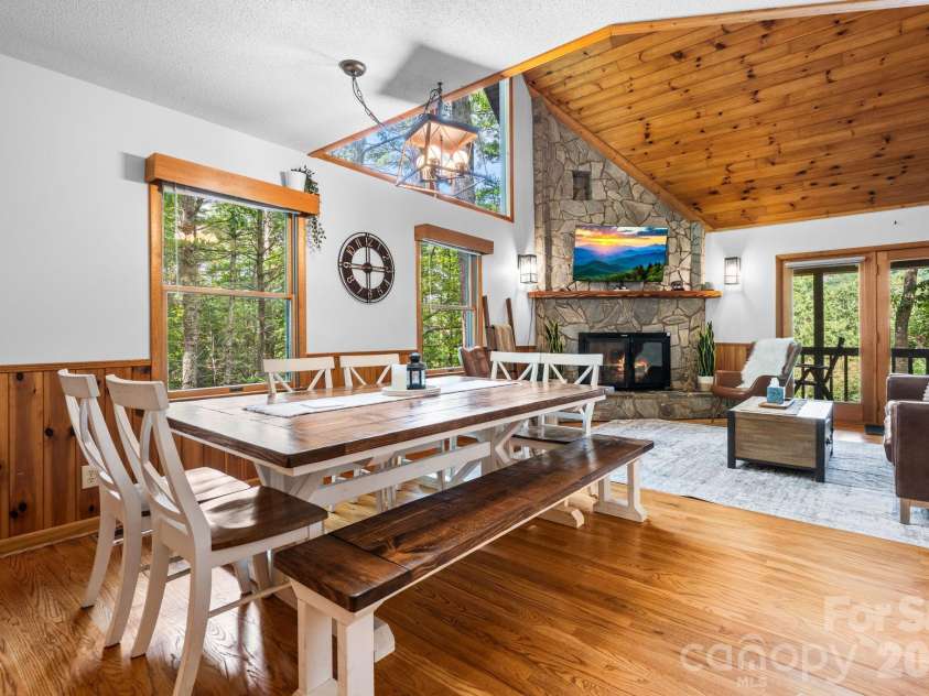 383 Bear Ridge Trail, Fleetwood, NC 28626.  MLS# CAR4415801, YatesRealty ID 45367. 