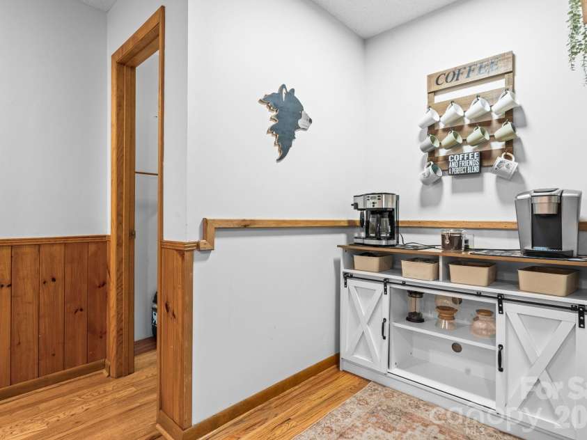 383 Bear Ridge Trail, Fleetwood, NC 28626.  MLS# CAR4415801, YatesRealty ID 45367. 