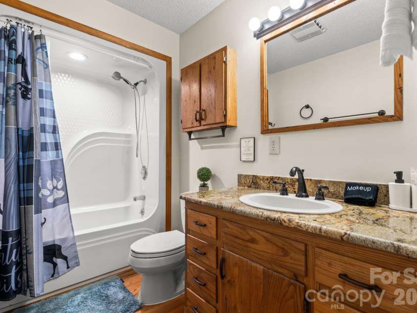 383 Bear Ridge Trail, Fleetwood, NC 28626.  MLS# CAR4415801, YatesRealty ID 45367. 