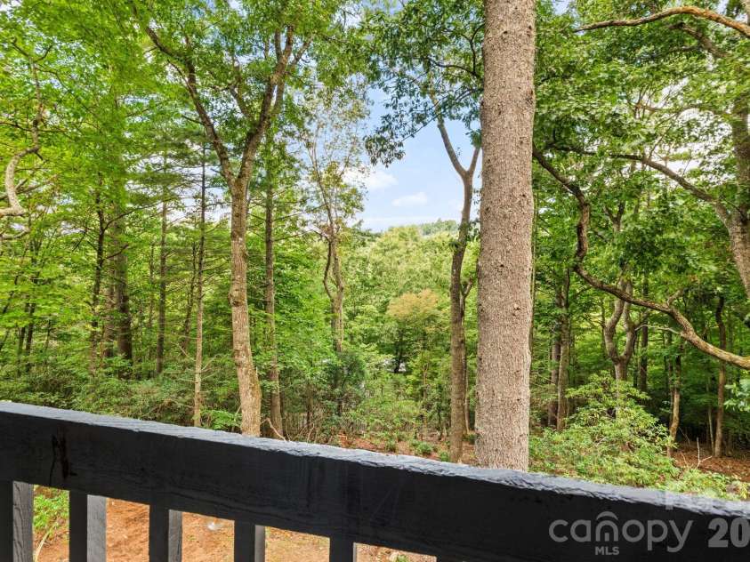 383 Bear Ridge Trail, Fleetwood, NC 28626.  MLS# CAR4415801, YatesRealty ID 45367. 