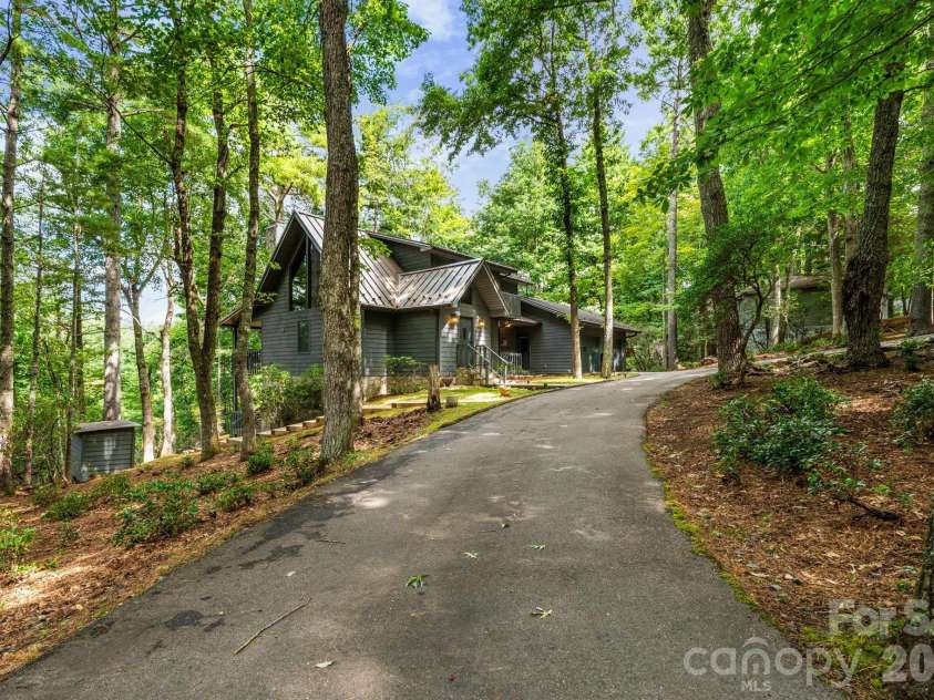 383 Bear Ridge Trail, Fleetwood, NC 28626.  MLS# CAR4415801, YatesRealty ID 45367. 