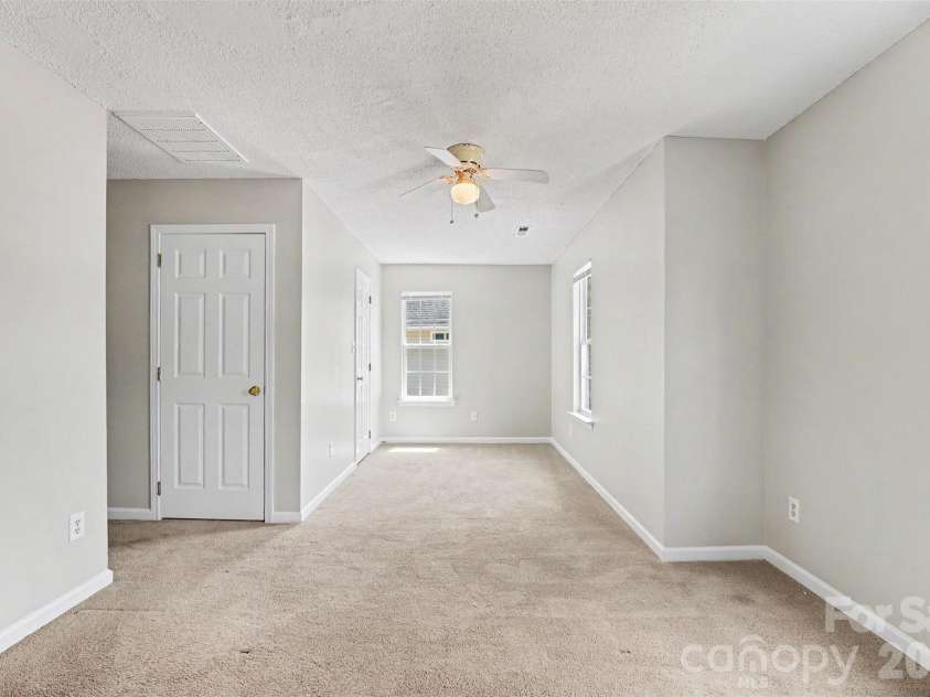 9327 Kimmel Lane, Charlotte, NC 28216.  MLS# CAR4414213, YatesRealty ID 45369. 