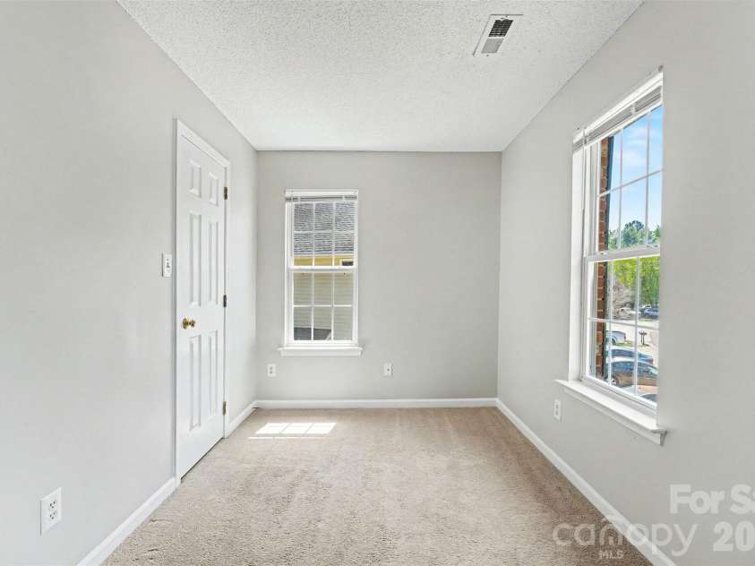 9327 Kimmel Lane, Charlotte, NC 28216.  MLS# CAR4414213, YatesRealty ID 45369. 