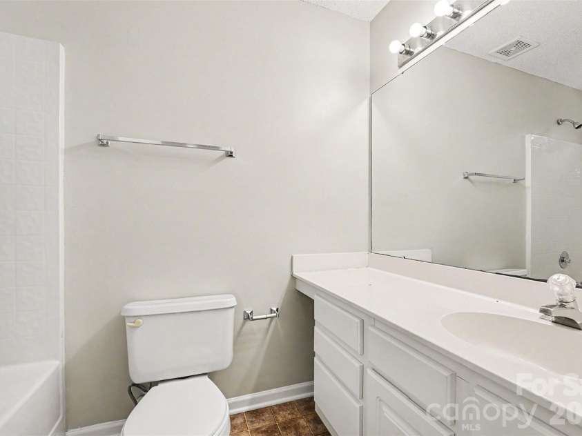 9327 Kimmel Lane, Charlotte, NC 28216.  MLS# CAR4414213, YatesRealty ID 45369. 