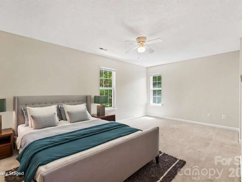 9327 Kimmel Lane, Charlotte, NC 28216.  MLS# CAR4414213, YatesRealty ID 45369. 