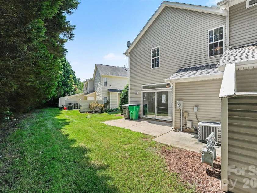 9327 Kimmel Lane, Charlotte, NC 28216.  MLS# CAR4414213, YatesRealty ID 45369. 