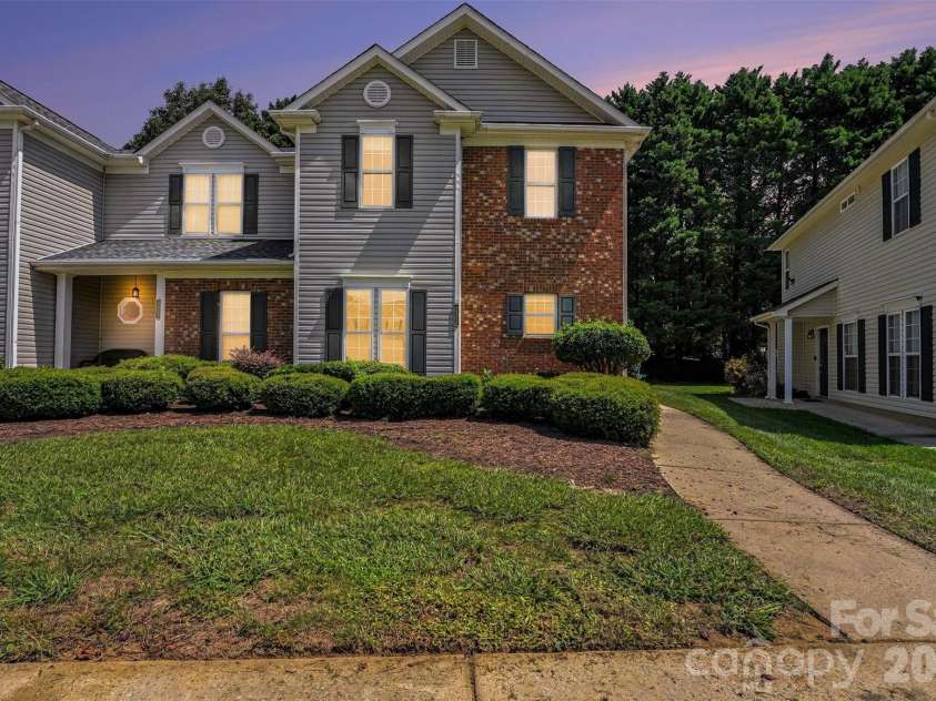 9327 Kimmel Lane, Charlotte, NC 28216.  MLS# CAR4414213, YatesRealty ID 45369. 