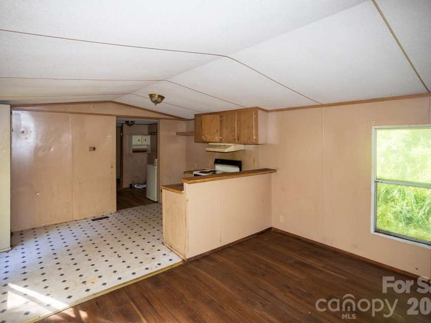 56 Longs Chapel Road, Weaverville, NC 28787.  MLS# CAR4416326, YatesRealty ID 45370. 