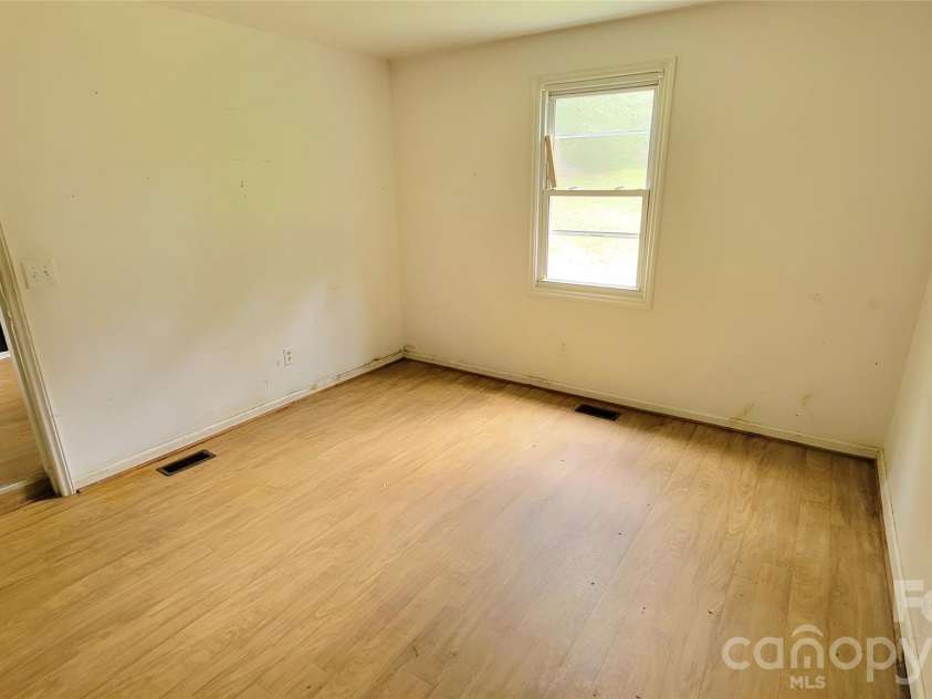 2517 Old Catholic Church Road, Blackstock, SC 29014.  MLS# CAR4400029, YatesRealty ID 45371. 