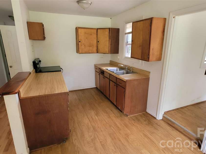 2517 Old Catholic Church Road, Blackstock, SC 29014.  MLS# CAR4400029, YatesRealty ID 45371. 