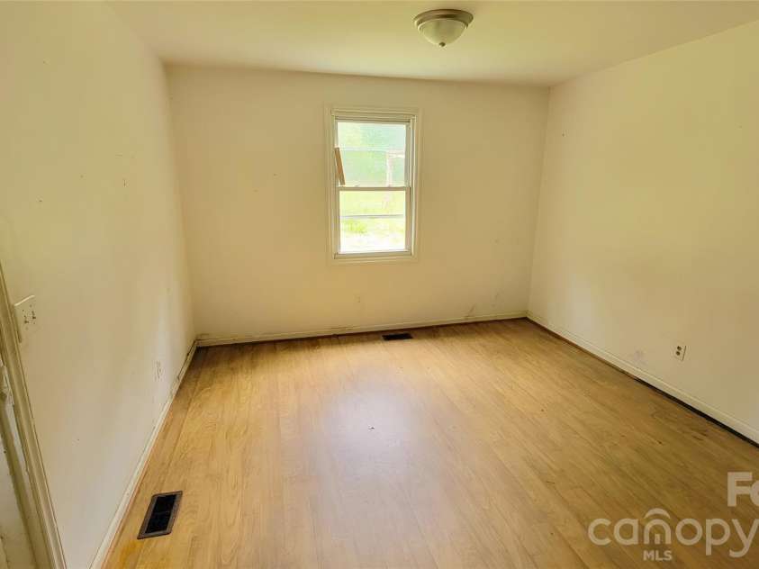 2517 Old Catholic Church Road, Blackstock, SC 29014.  MLS# CAR4400029, YatesRealty ID 45371. 