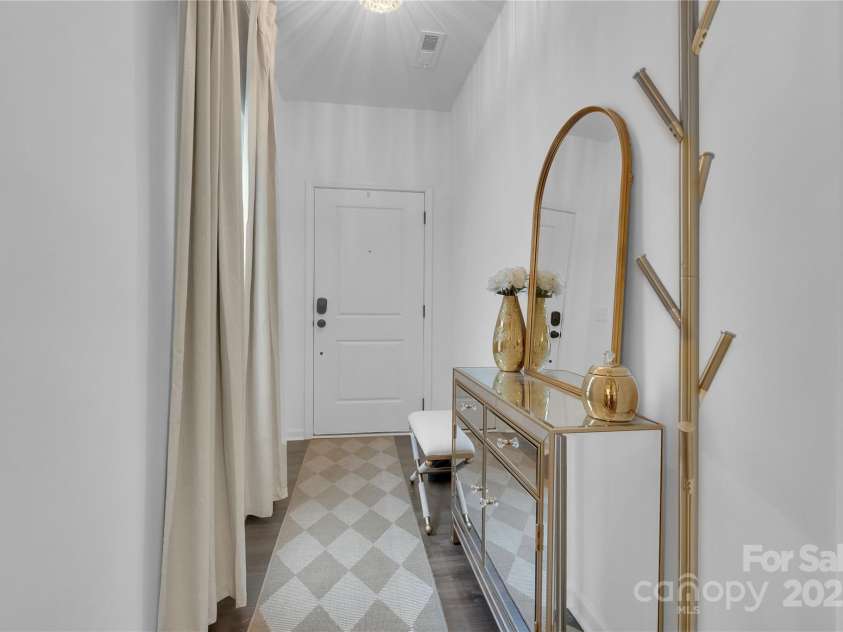 242 Lacewing Drive, Charlotte, NC 28214.  MLS# CAR4317335, YatesRealty ID 45373. 