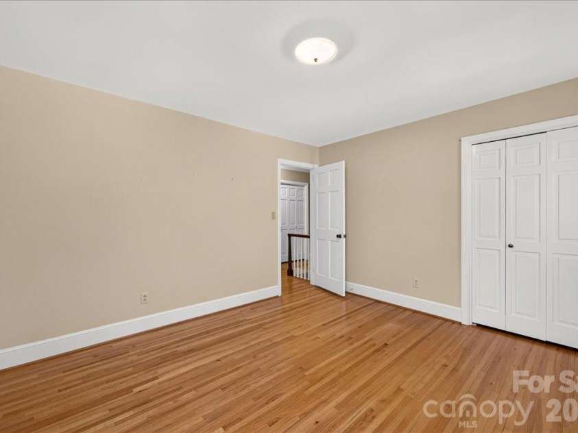 842 Ashmeade Road, Charlotte, NC 28211.  MLS# CAR4415245, YatesRealty ID 45375. Bedroom #4