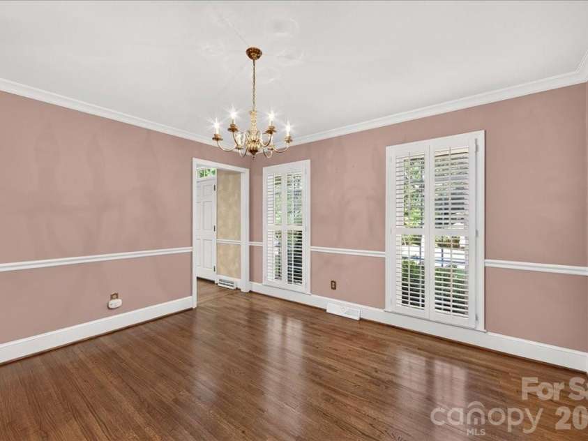 842 Ashmeade Road, Charlotte, NC 28211.  MLS# CAR4415245, YatesRealty ID 45375. Dining Room