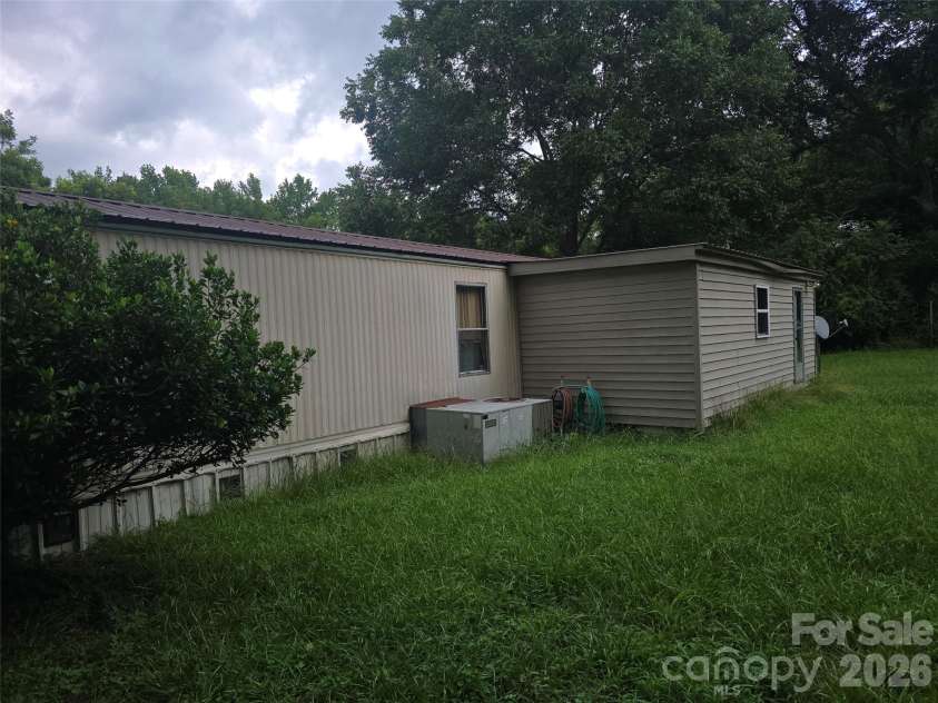 613 Staley Street, Troy, NC 27371.  MLS# CAR4415101, YatesRealty ID 45379. 
