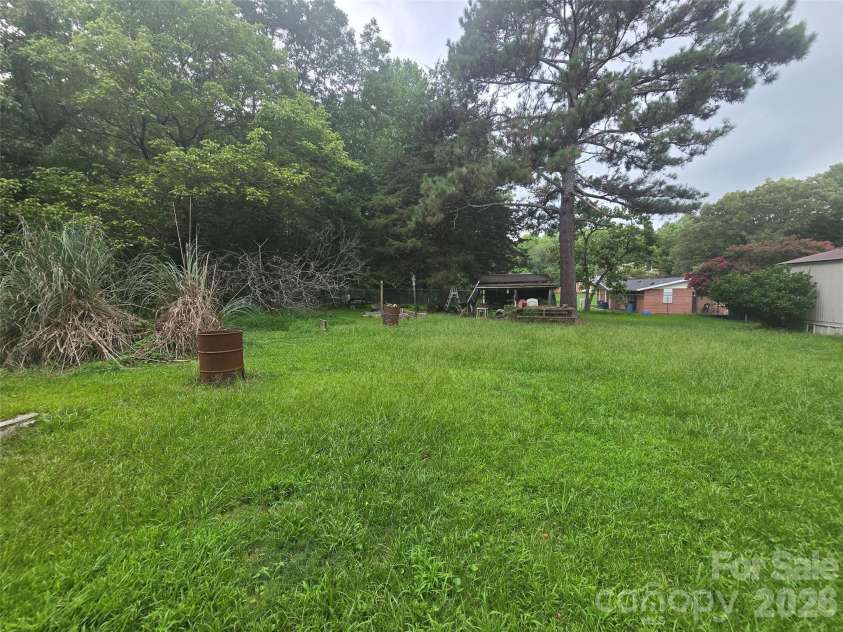 613 Staley Street, Troy, NC 27371.  MLS# CAR4415101, YatesRealty ID 45379. 