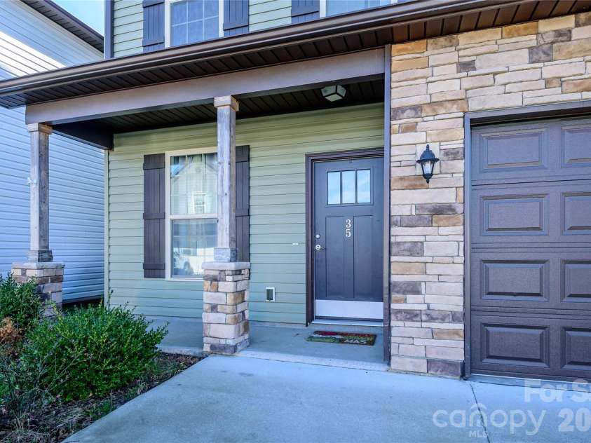 35 Greenly Lane, Fletcher, NC 28732.  MLS# CAR4333662, YatesRealty ID 4538. 