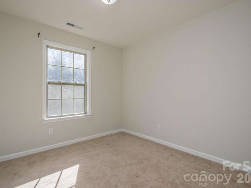 35 Greenly Lane, Fletcher, NC 28732.  MLS# CAR4333662, YatesRealty ID 4538. 