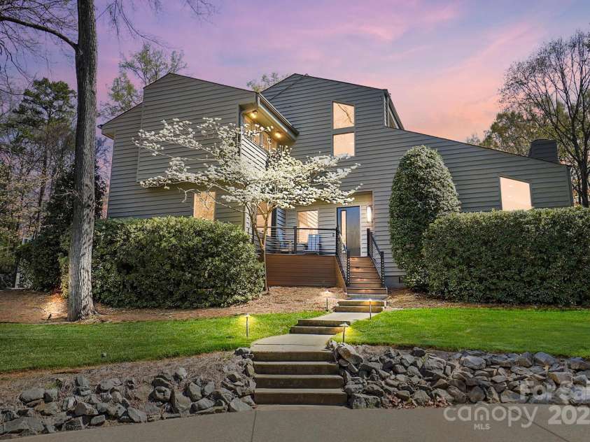 6147 Lake Providence Lane, Charlotte, NC 28277.  MLS# CAR4242537, YatesRealty ID 4538. 