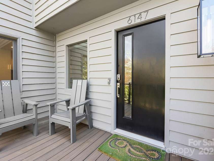 6147 Lake Providence Lane, Charlotte, NC 28277.  MLS# CAR4242537, YatesRealty ID 4538. 