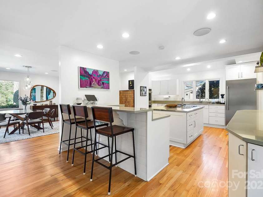 6147 Lake Providence Lane, Charlotte, NC 28277.  MLS# CAR4242537, YatesRealty ID 4538. 